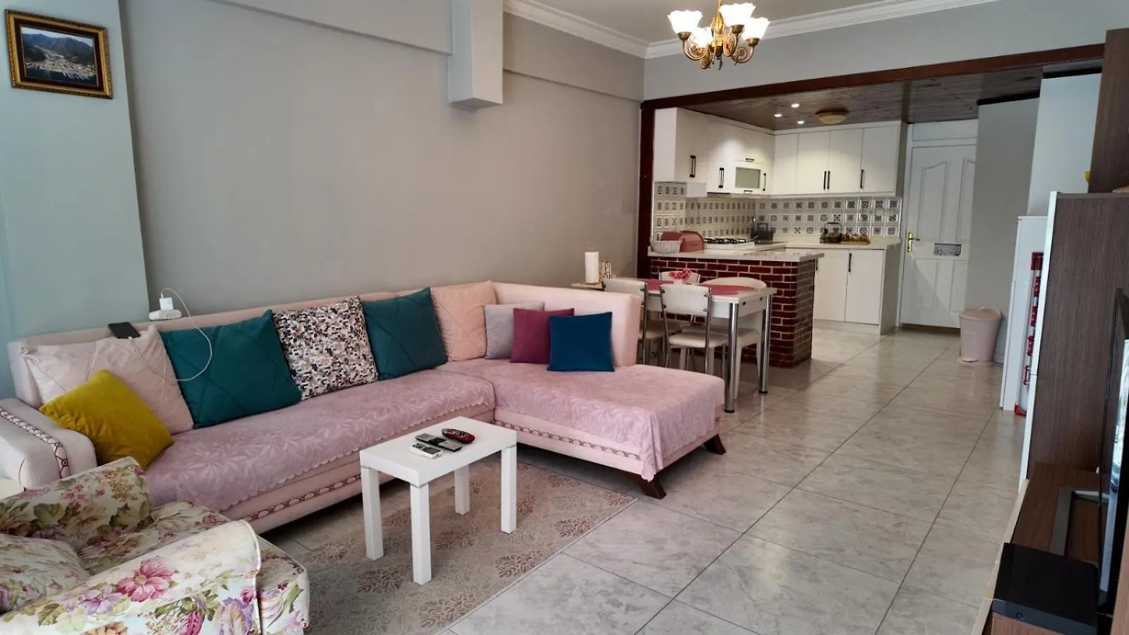 Modern Design House In The Heart Of Marmaris Apartment